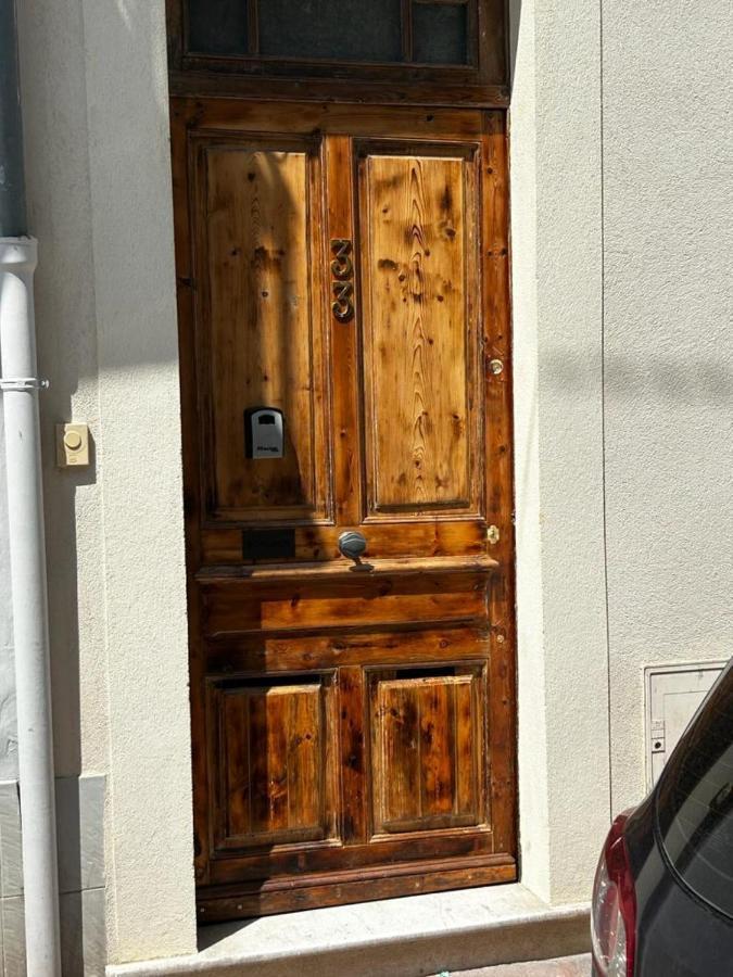 Bohobos Hostel Antibes Exterior photo